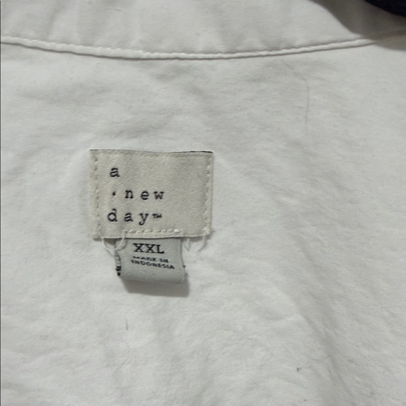 Oversized button up - Picture 2 of 2